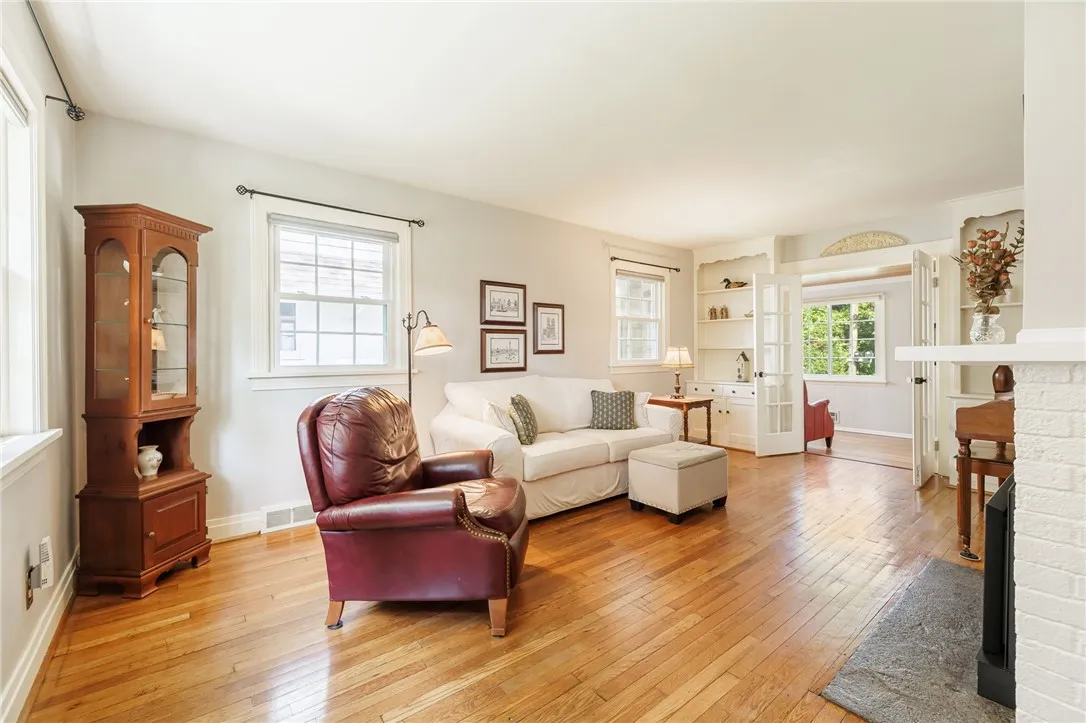 36 Dover Park, Brighton, New York 14610, Brighton, New York 14610, 3 Bedrooms Bedrooms, 7 Rooms Rooms,1 BathroomBathrooms,Residential,For Sale,36 Dover Park, Brighton, New York 14610,R1619764