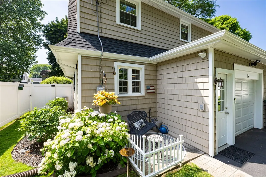 36 Dover Park, Brighton, New York 14610, Brighton, New York 14610, 3 Bedrooms Bedrooms, 7 Rooms Rooms,1 BathroomBathrooms,Residential,For Sale,36 Dover Park, Brighton, New York 14610,R1619764