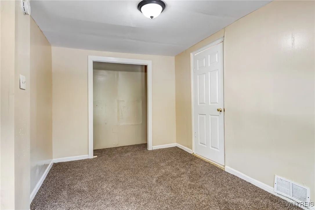 1046 East Ferry Street N, Buffalo, New York 14211, Buffalo, New York 14211, 4 Bedrooms Bedrooms, 7 Rooms Rooms,1 BathroomBathrooms,Residential,For Sale,1046 East Ferry Street N, Buffalo, New York 14211,B1622614