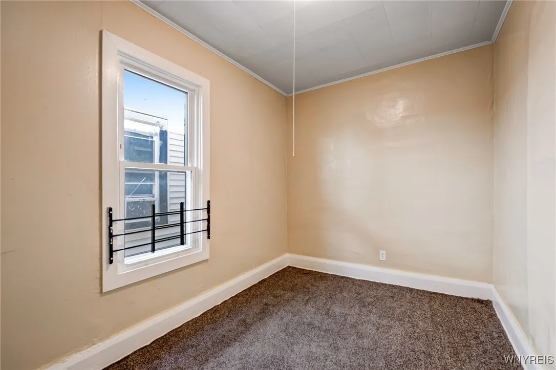 1046 East Ferry Street N, Buffalo, New York 14211, Buffalo, New York 14211, 4 Bedrooms Bedrooms, 7 Rooms Rooms,1 BathroomBathrooms,Residential,For Sale,1046 East Ferry Street N, Buffalo, New York 14211,B1622614