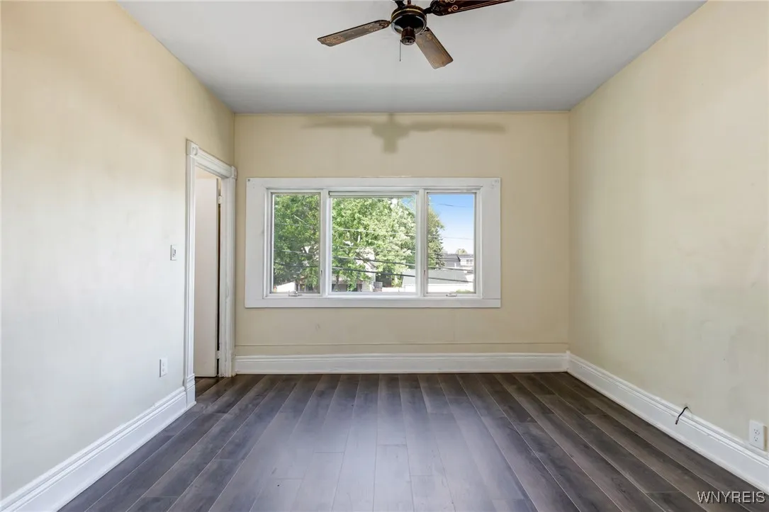 386 Davey Street, Buffalo, New York 14206, Buffalo, New York 14206, 3 Bedrooms Bedrooms, ,2 BathroomsBathrooms,Residential,For Sale,386 Davey Street, Buffalo, New York 14206,B1622616