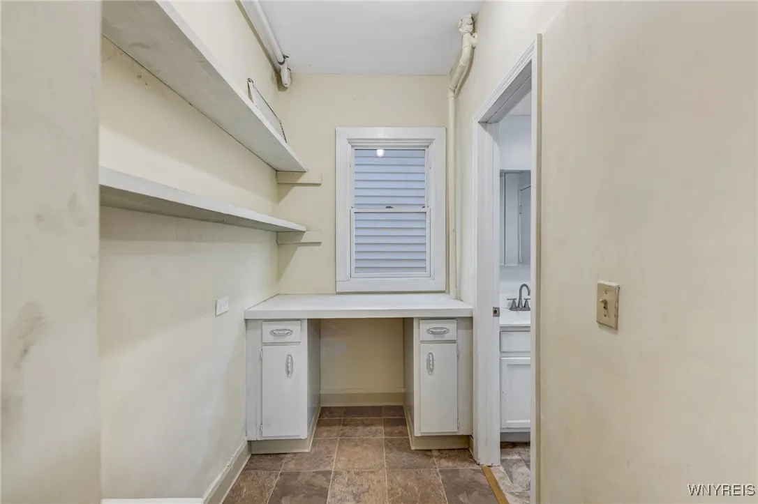 386 Davey Street, Buffalo, New York 14206, Buffalo, New York 14206, 3 Bedrooms Bedrooms, ,2 BathroomsBathrooms,Residential,For Sale,386 Davey Street, Buffalo, New York 14206,B1622616