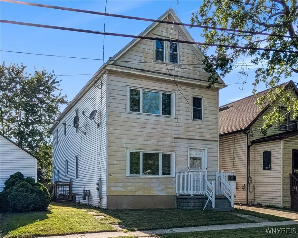 386 Davey Street, Buffalo, New York 14206, Buffalo, New York 14206, 3 Bedrooms Bedrooms, ,2 BathroomsBathrooms,Residential,For Sale,386 Davey Street, Buffalo, New York 14206,B1622616
