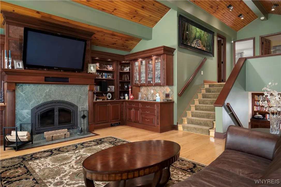 1650 Ridge Road, Lewiston, New York 14092, Lewiston, New York 14092, 4 Bedrooms Bedrooms, 13 Rooms Rooms,4 BathroomsBathrooms,Residential,For Sale,1650 Ridge Road, Lewiston, New York 14092,B1621972