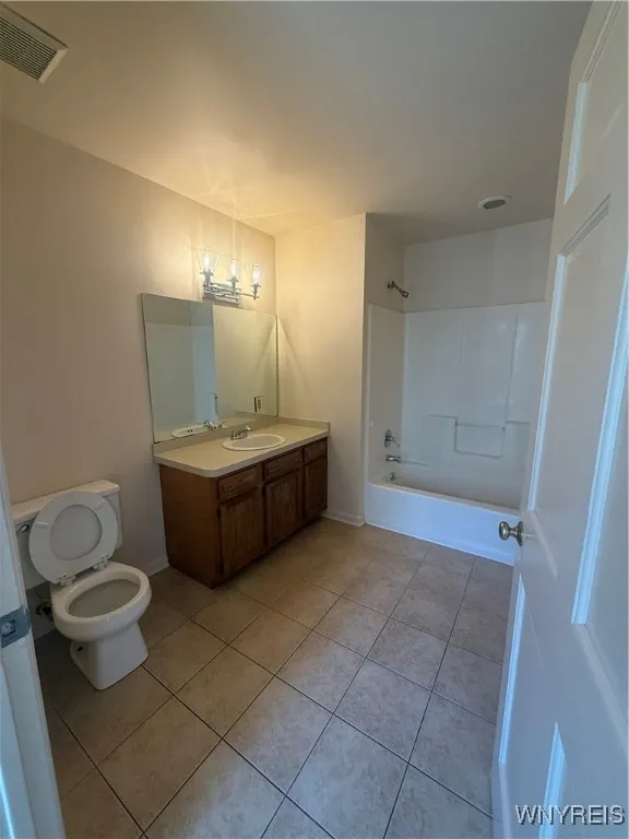 698 Columbus Parkway, Buffalo, New York 14213, Buffalo, New York 14213, 5 Bedrooms Bedrooms, ,Multi Family,For Sale,698 Columbus Parkway, Buffalo, New York 14213,B1622461
