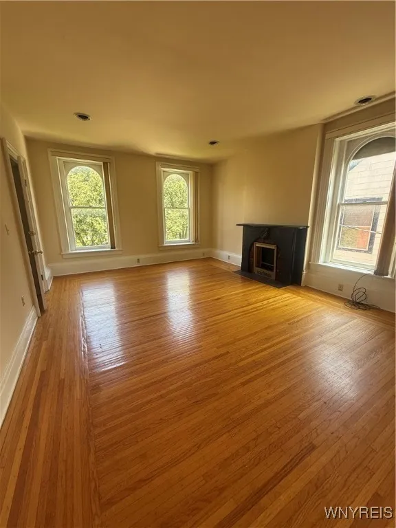 698 Columbus Parkway, Buffalo, New York 14213, Buffalo, New York 14213, 5 Bedrooms Bedrooms, ,Multi Family,For Sale,698 Columbus Parkway, Buffalo, New York 14213,B1622461