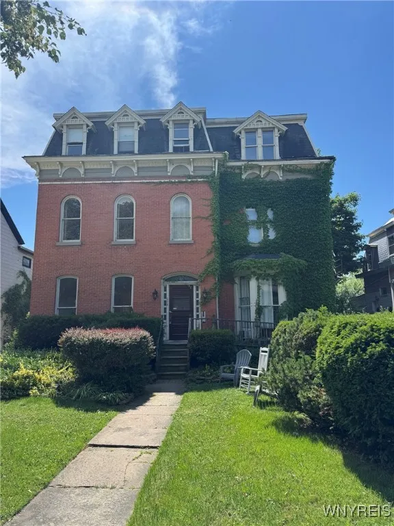 698 Columbus Parkway, Buffalo, New York 14213, Buffalo, New York 14213, 5 Bedrooms Bedrooms, ,Multi Family,For Sale,698 Columbus Parkway, Buffalo, New York 14213,B1622461