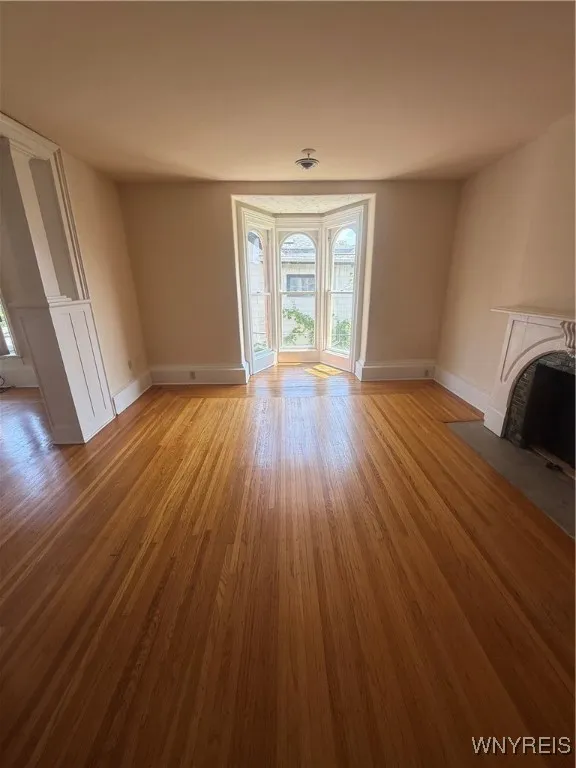 698 Columbus Parkway, Buffalo, New York 14213, Buffalo, New York 14213, 5 Bedrooms Bedrooms, ,Multi Family,For Sale,698 Columbus Parkway, Buffalo, New York 14213,B1622461