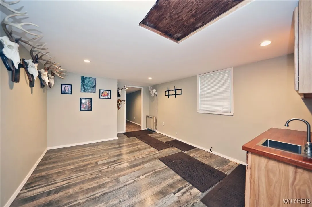 6643 Lincoln Avenue, Lockport Town, New York 14094, Lockport Town, New York 14094, 3 Bedrooms Bedrooms, 6 Rooms Rooms,2 BathroomsBathrooms,Residential,For Sale,6643 Lincoln Avenue, Lockport Town, New York 14094,B1622382