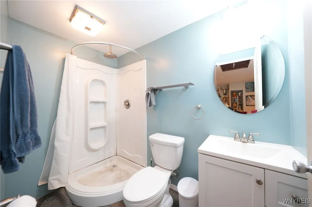 6643 Lincoln Avenue, Lockport Town, New York 14094, Lockport Town, New York 14094, 3 Bedrooms Bedrooms, 6 Rooms Rooms,2 BathroomsBathrooms,Residential,For Sale,6643 Lincoln Avenue, Lockport Town, New York 14094,B1622382
