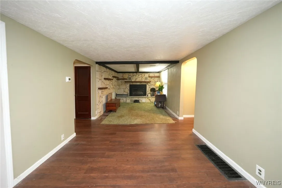6643 Lincoln Avenue, Lockport Town, New York 14094, Lockport Town, New York 14094, 3 Bedrooms Bedrooms, 6 Rooms Rooms,2 BathroomsBathrooms,Residential,For Sale,6643 Lincoln Avenue, Lockport Town, New York 14094,B1622382