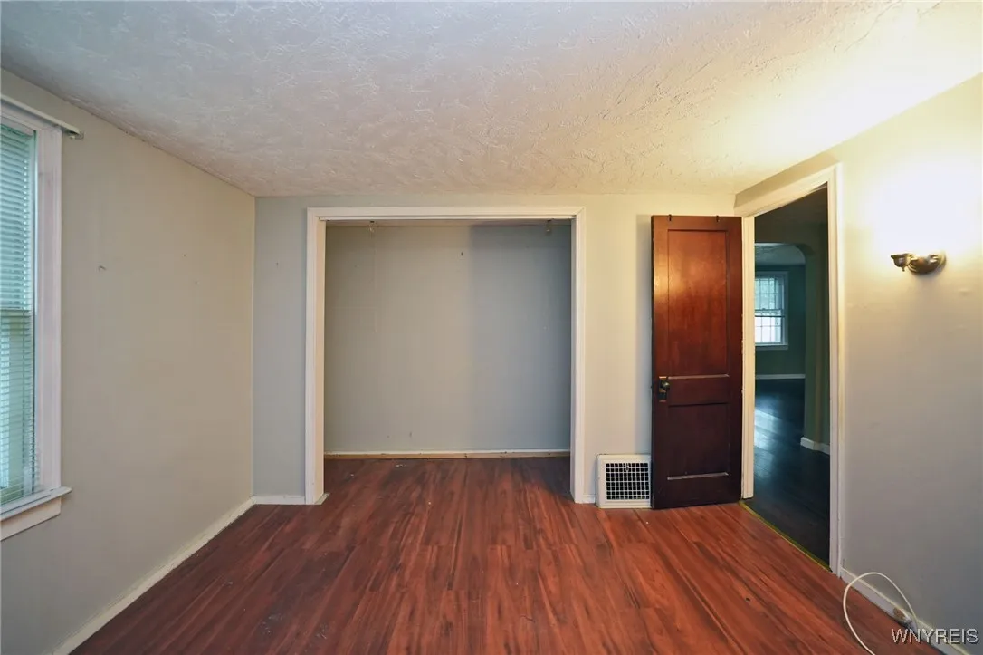 6643 Lincoln Avenue, Lockport Town, New York 14094, Lockport Town, New York 14094, 3 Bedrooms Bedrooms, 6 Rooms Rooms,2 BathroomsBathrooms,Residential,For Sale,6643 Lincoln Avenue, Lockport Town, New York 14094,B1622382