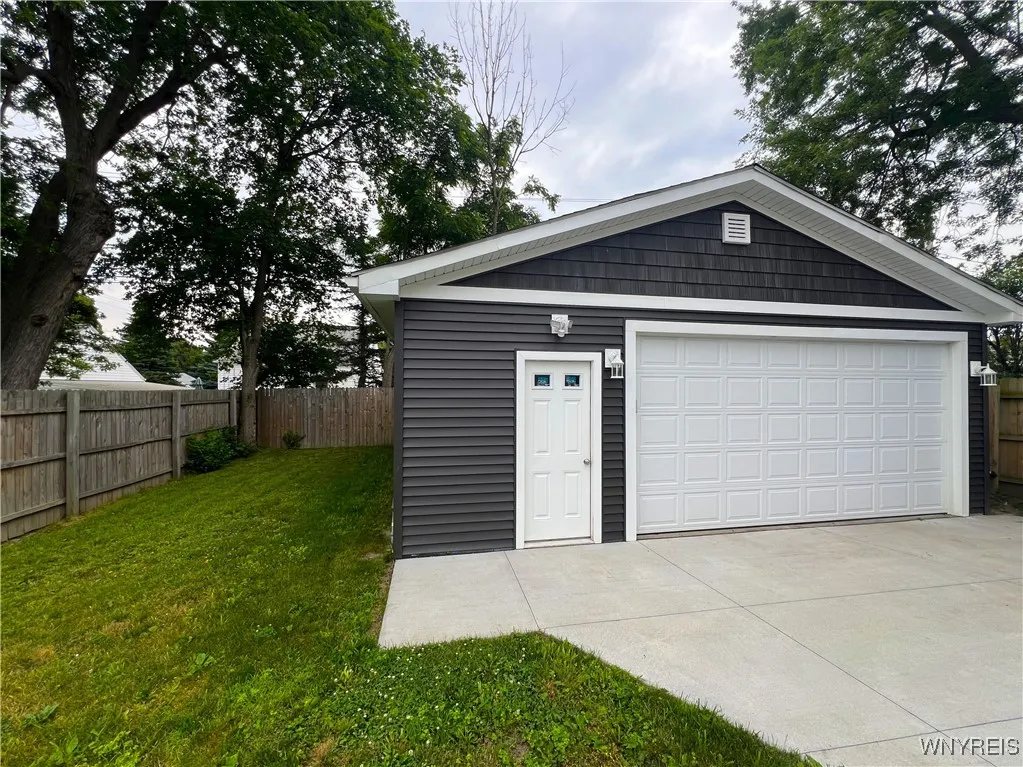 155 Barnsdale Avenue, West Seneca, New York 14224, West Seneca, New York 14224, 3 Bedrooms Bedrooms, 7 Rooms Rooms,2 BathroomsBathrooms,Residential,For Sale,155 Barnsdale Avenue, West Seneca, New York 14224,B1622274