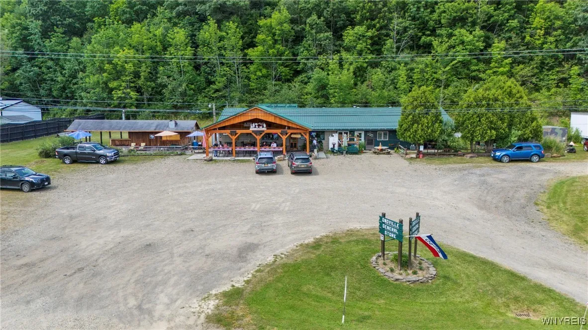 741 West Perimeter Road, South Valley, New York 14, South Valley, New York 14738, ,Commercial Sale,For Sale,741 West Perimeter Road, South Valley, New York 14,B1622612