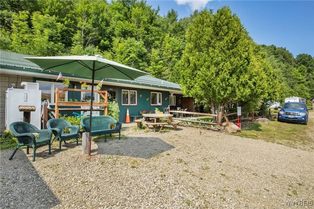741 West Perimeter Road, South Valley, New York 14, South Valley, New York 14738, ,Commercial Sale,For Sale,741 West Perimeter Road, South Valley, New York 14,B1622612