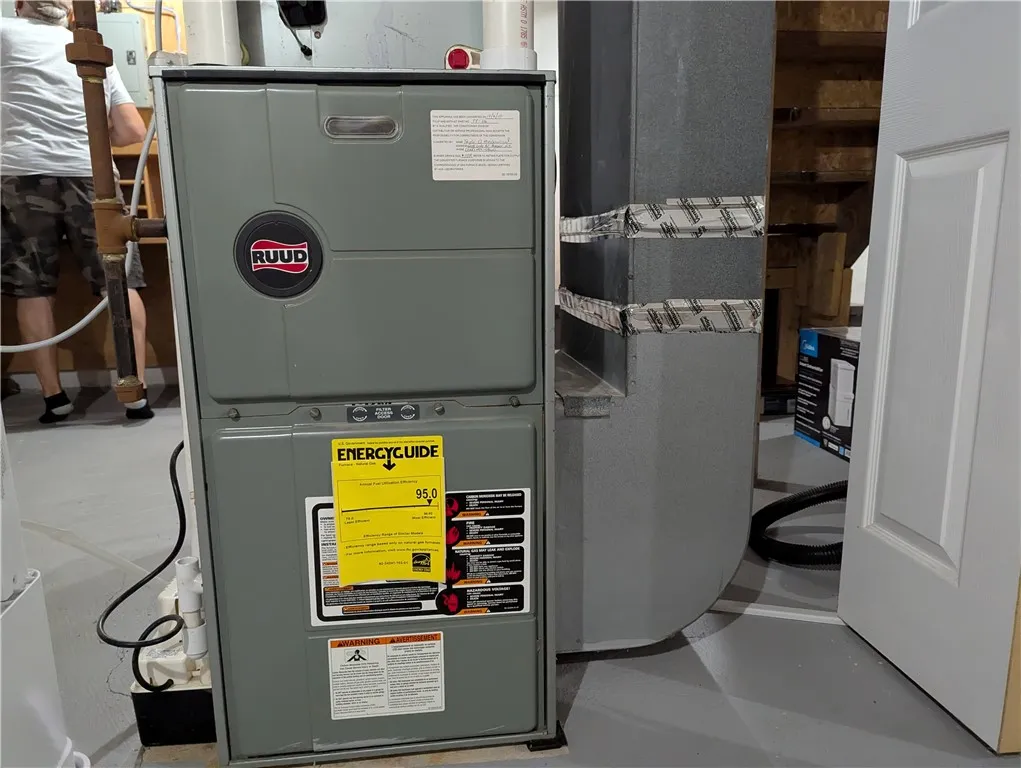 12981 Hillcrest Drive, Carlton, New York 14411, Carlton, New York 14411, 2 Bedrooms Bedrooms, 4 Rooms Rooms,1 BathroomBathrooms,Residential,Closed,12981 Hillcrest Drive, Carlton, New York 14411,0,R1622578