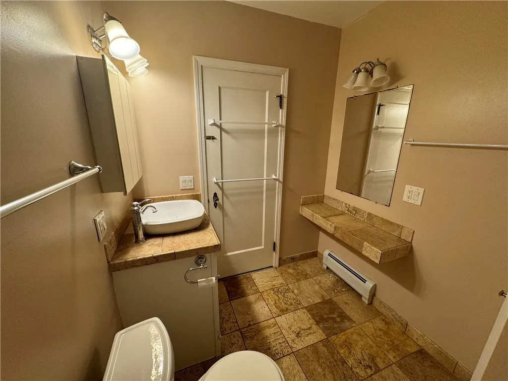 125 Redfern Drive, Rochester, New York 14620, Rochester, New York 14620, 3 Bedrooms Bedrooms, 5 Rooms Rooms,2 BathroomsBathrooms,Residential,For Sale,125 Redfern Drive, Rochester, New York 14620,R1621544
