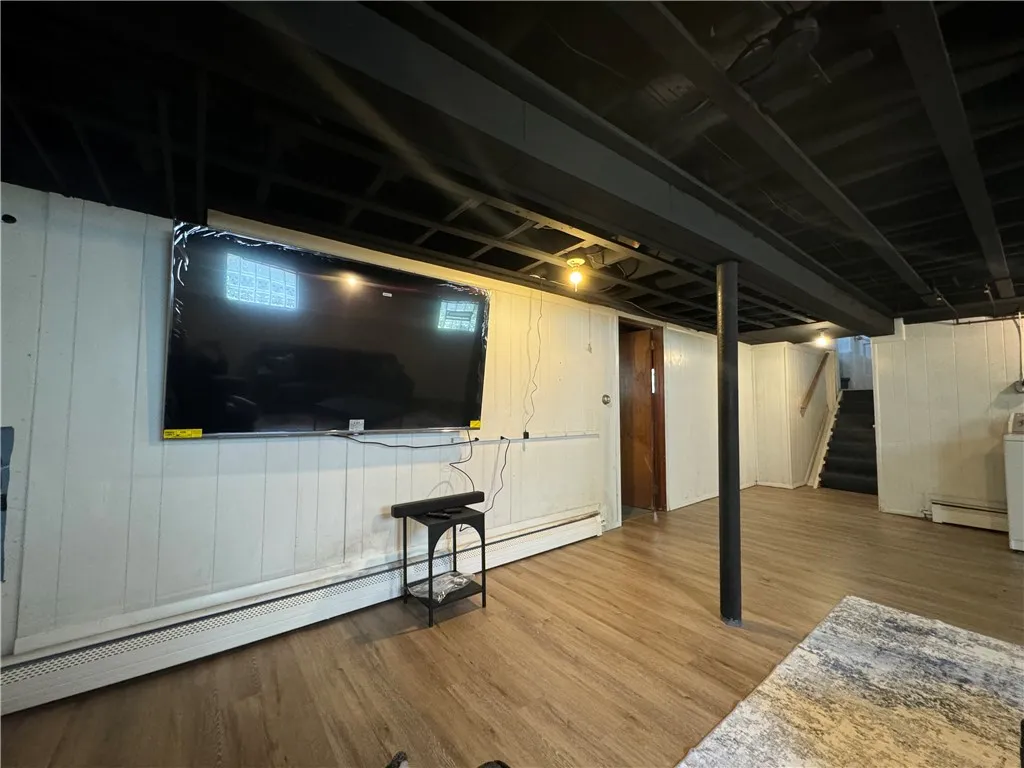 125 Redfern Drive, Rochester, New York 14620, Rochester, New York 14620, 3 Bedrooms Bedrooms, 5 Rooms Rooms,2 BathroomsBathrooms,Residential,For Sale,125 Redfern Drive, Rochester, New York 14620,R1621544