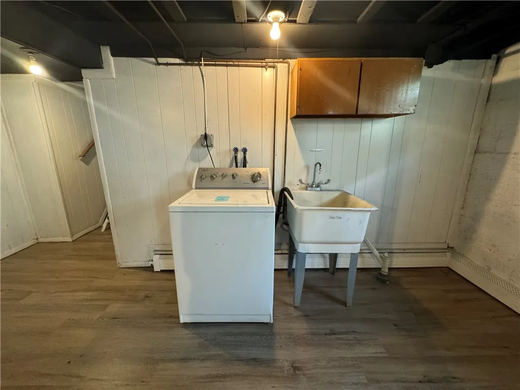 125 Redfern Drive, Rochester, New York 14620, Rochester, New York 14620, 3 Bedrooms Bedrooms, 5 Rooms Rooms,2 BathroomsBathrooms,Residential,For Sale,125 Redfern Drive, Rochester, New York 14620,R1621544