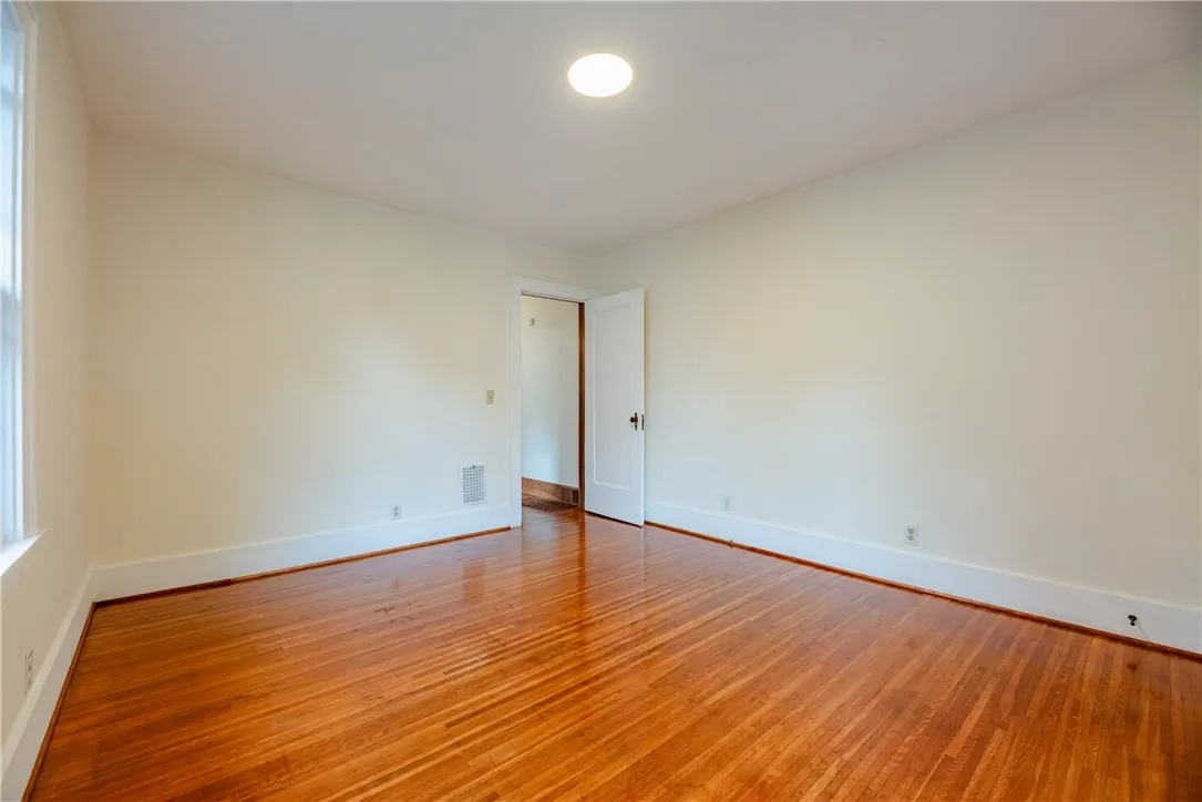 83 Raleigh Street, Rochester, New York 14620, Rochester, New York 14620, 3 Bedrooms Bedrooms, 6 Rooms Rooms,2 BathroomsBathrooms,Residential,For Sale,83 Raleigh Street, Rochester, New York 14620,R1622186