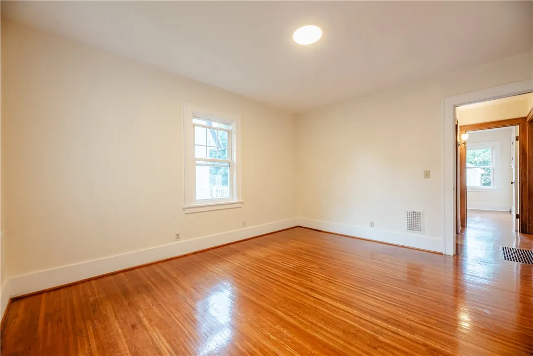 83 Raleigh Street, Rochester, New York 14620, Rochester, New York 14620, 3 Bedrooms Bedrooms, 6 Rooms Rooms,2 BathroomsBathrooms,Residential,For Sale,83 Raleigh Street, Rochester, New York 14620,R1622186