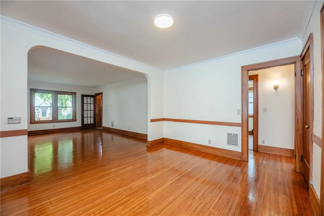83 Raleigh Street, Rochester, New York 14620, Rochester, New York 14620, 3 Bedrooms Bedrooms, 6 Rooms Rooms,2 BathroomsBathrooms,Residential,For Sale,83 Raleigh Street, Rochester, New York 14620,R1622186