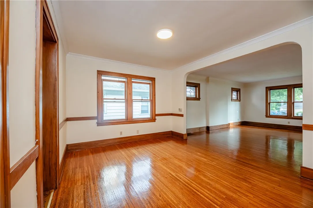 83 Raleigh Street, Rochester, New York 14620, Rochester, New York 14620, 3 Bedrooms Bedrooms, 6 Rooms Rooms,2 BathroomsBathrooms,Residential,For Sale,83 Raleigh Street, Rochester, New York 14620,R1622186