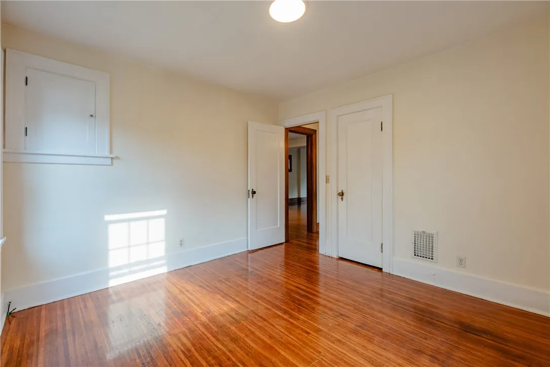 83 Raleigh Street, Rochester, New York 14620, Rochester, New York 14620, 3 Bedrooms Bedrooms, 6 Rooms Rooms,2 BathroomsBathrooms,Residential,For Sale,83 Raleigh Street, Rochester, New York 14620,R1622186