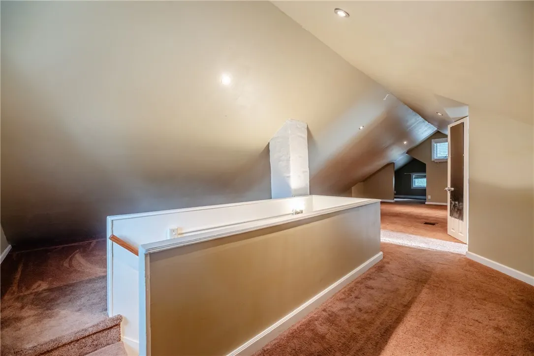 83 Raleigh Street, Rochester, New York 14620, Rochester, New York 14620, 3 Bedrooms Bedrooms, 6 Rooms Rooms,2 BathroomsBathrooms,Residential,For Sale,83 Raleigh Street, Rochester, New York 14620,R1622186