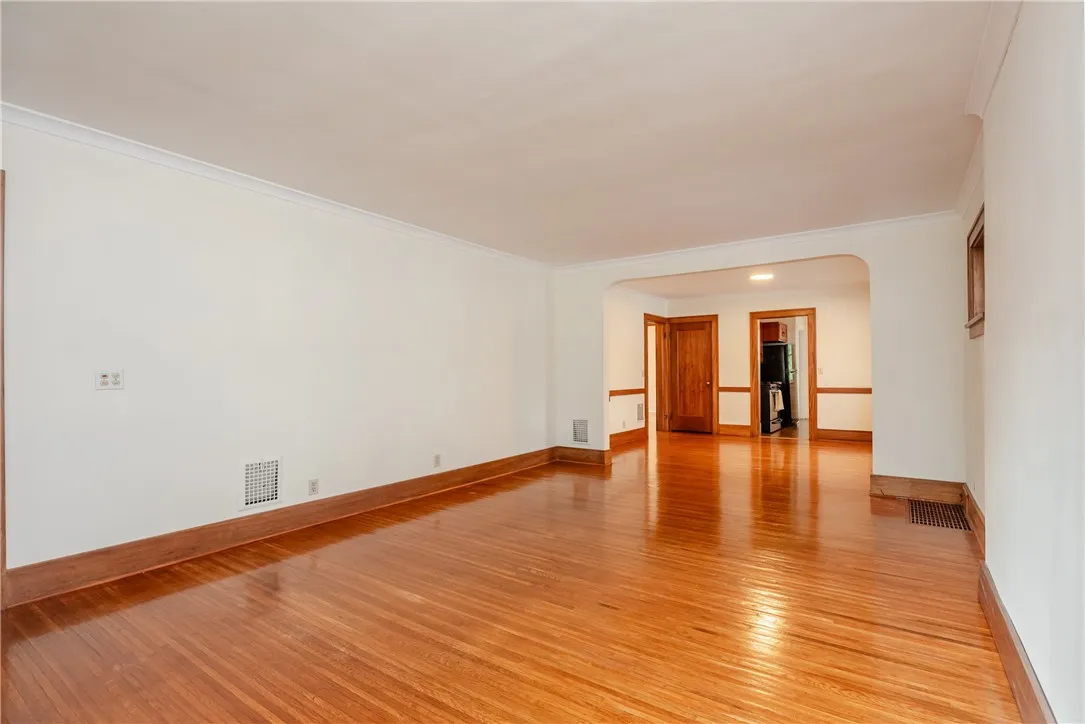 83 Raleigh Street, Rochester, New York 14620, Rochester, New York 14620, 3 Bedrooms Bedrooms, 6 Rooms Rooms,2 BathroomsBathrooms,Residential,For Sale,83 Raleigh Street, Rochester, New York 14620,R1622186