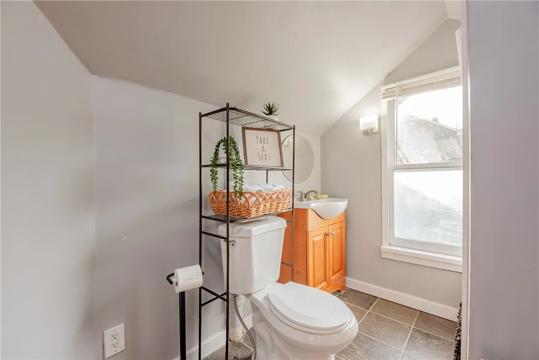 83 Raleigh Street, Rochester, New York 14620, Rochester, New York 14620, 3 Bedrooms Bedrooms, 6 Rooms Rooms,2 BathroomsBathrooms,Residential,For Sale,83 Raleigh Street, Rochester, New York 14620,R1622186