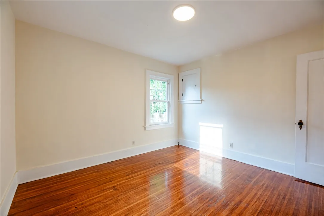 83 Raleigh Street, Rochester, New York 14620, Rochester, New York 14620, 3 Bedrooms Bedrooms, 6 Rooms Rooms,2 BathroomsBathrooms,Residential,For Sale,83 Raleigh Street, Rochester, New York 14620,R1622186