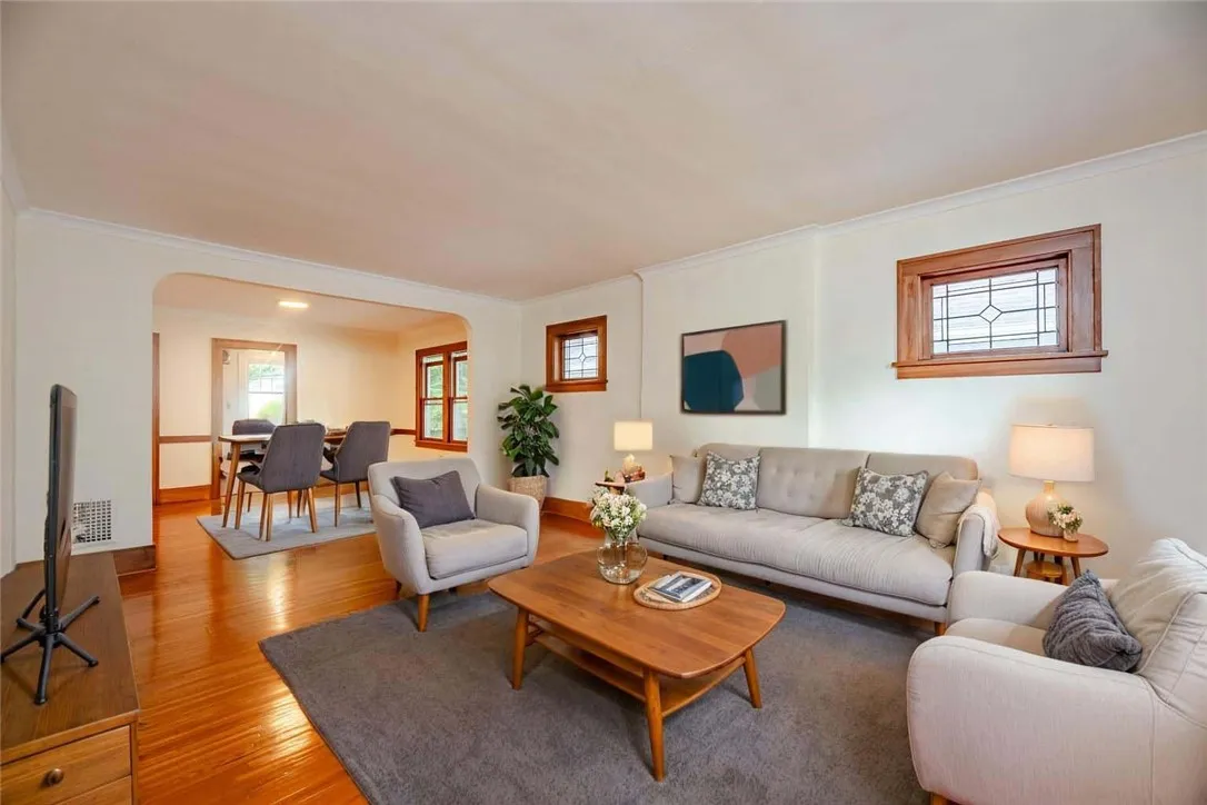 83 Raleigh Street, Rochester, New York 14620, Rochester, New York 14620, 3 Bedrooms Bedrooms, 6 Rooms Rooms,2 BathroomsBathrooms,Residential,For Sale,83 Raleigh Street, Rochester, New York 14620,R1622186