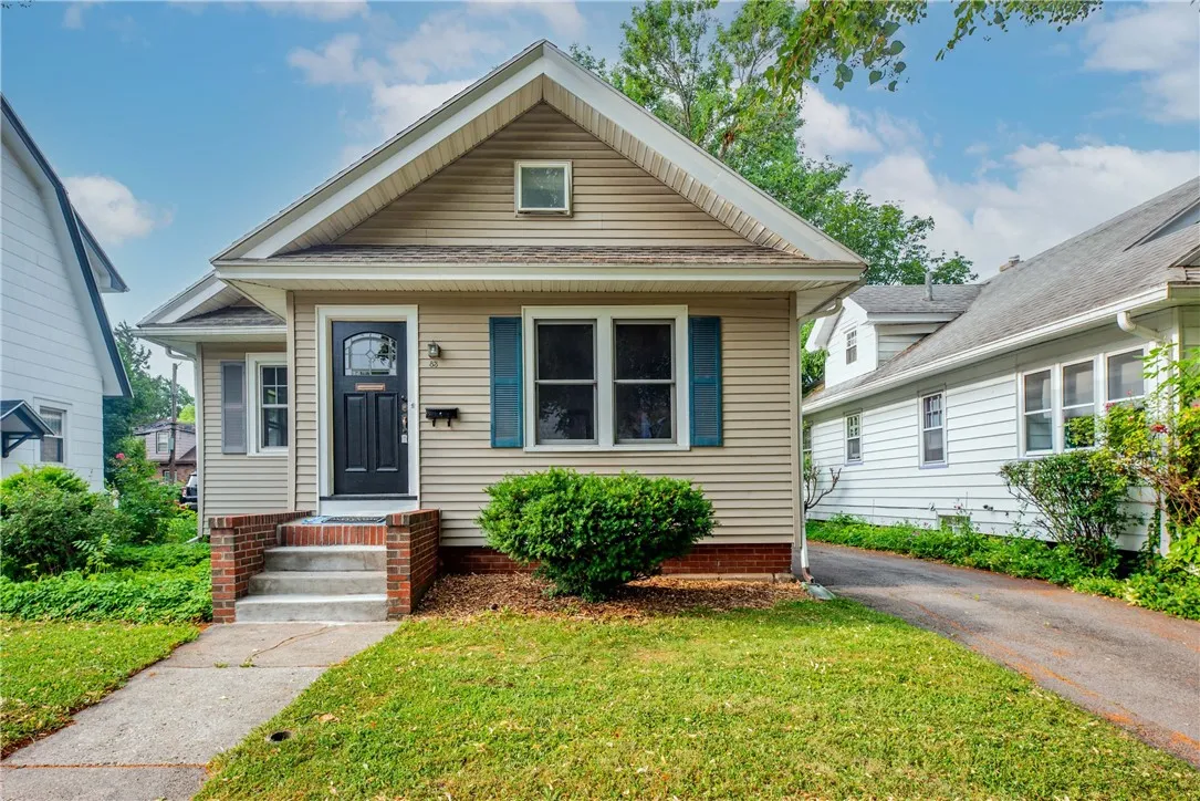 83 Raleigh Street, Rochester, New York 14620, Rochester, New York 14620, 3 Bedrooms Bedrooms, 6 Rooms Rooms,2 BathroomsBathrooms,Residential,For Sale,83 Raleigh Street, Rochester, New York 14620,R1622186