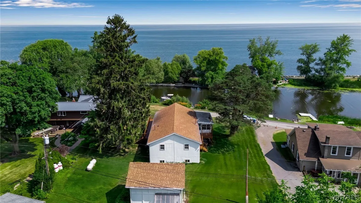 926 Bluff Road 18, Carlton, New York 14571, Carlton, New York 14571, 3 Bedrooms Bedrooms, 9 Rooms Rooms,2 BathroomsBathrooms,Residential,For Sale,926 Bluff Road 18, Carlton, New York 14571,B1622257