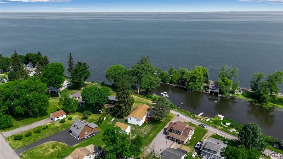 926 Bluff Road 18, Carlton, New York 14571, Carlton, New York 14571, 3 Bedrooms Bedrooms, 9 Rooms Rooms,2 BathroomsBathrooms,Residential,For Sale,926 Bluff Road 18, Carlton, New York 14571,B1622257
