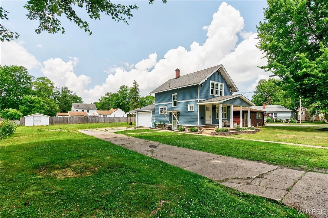 196 Ward Road, North Tonawanda, New York 14120, North Tonawanda, New York 14120, 3 Bedrooms Bedrooms, 6 Rooms Rooms,2 BathroomsBathrooms,Residential,For Sale,196 Ward Road, North Tonawanda, New York 14120,B1622628