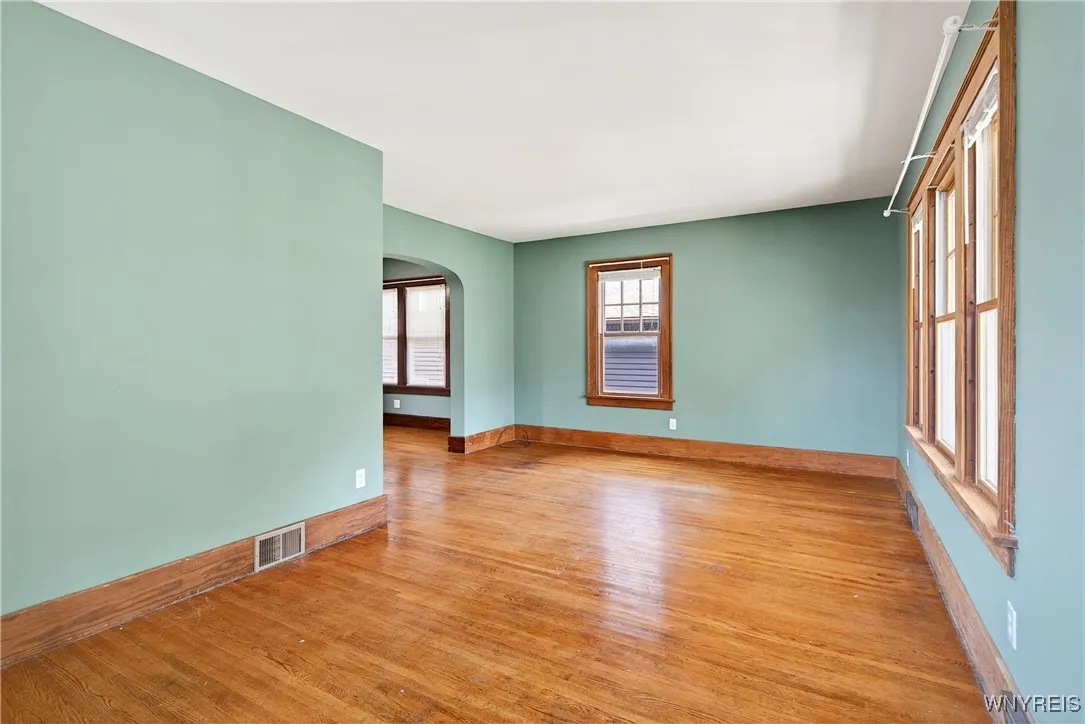 196 Ward Road, North Tonawanda, New York 14120, North Tonawanda, New York 14120, 3 Bedrooms Bedrooms, 6 Rooms Rooms,2 BathroomsBathrooms,Residential,For Sale,196 Ward Road, North Tonawanda, New York 14120,B1622628