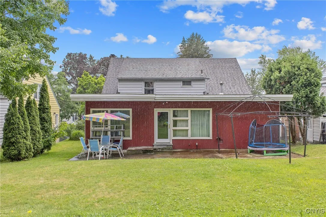 617 Mertens Avenue, Syracuse, New York 13203, Syracuse, New York 13203, 3 Bedrooms Bedrooms, 7 Rooms Rooms,2 BathroomsBathrooms,Residential,For Sale,617 Mertens Avenue, Syracuse, New York 13203,S1622225
