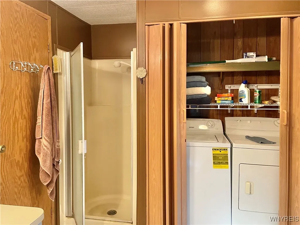62 Marseille Avenue, West Seneca, New York 14224, West Seneca, New York 14224, 2 Bedrooms Bedrooms, 5 Rooms Rooms,1 BathroomBathrooms,Residential,For Sale,62 Marseille Avenue, West Seneca, New York 14224,B1620328