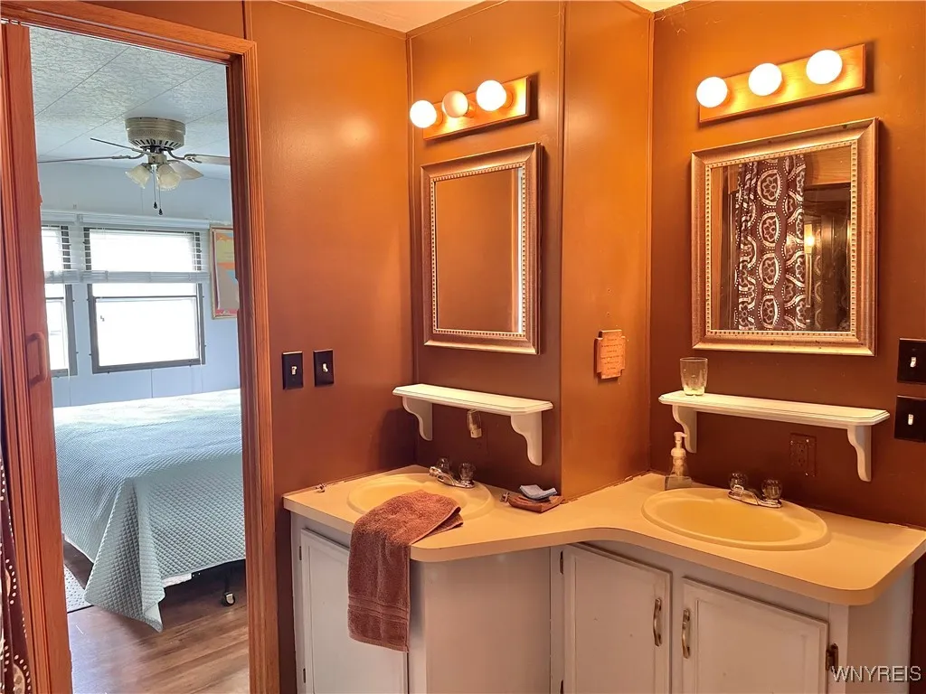 62 Marseille Avenue, West Seneca, New York 14224, West Seneca, New York 14224, 2 Bedrooms Bedrooms, 5 Rooms Rooms,1 BathroomBathrooms,Residential,For Sale,62 Marseille Avenue, West Seneca, New York 14224,B1620328