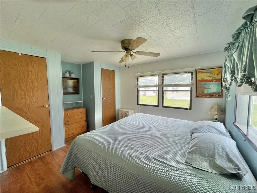 62 Marseille Avenue, West Seneca, New York 14224, West Seneca, New York 14224, 2 Bedrooms Bedrooms, 5 Rooms Rooms,1 BathroomBathrooms,Residential,For Sale,62 Marseille Avenue, West Seneca, New York 14224,B1620328
