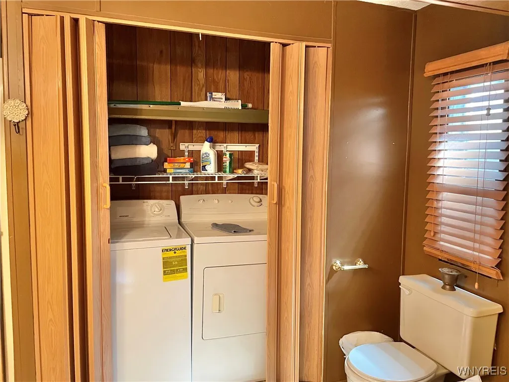 62 Marseille Avenue, West Seneca, New York 14224, West Seneca, New York 14224, 2 Bedrooms Bedrooms, 5 Rooms Rooms,1 BathroomBathrooms,Residential,For Sale,62 Marseille Avenue, West Seneca, New York 14224,B1620328