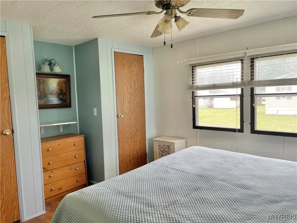 62 Marseille Avenue, West Seneca, New York 14224, West Seneca, New York 14224, 2 Bedrooms Bedrooms, 5 Rooms Rooms,1 BathroomBathrooms,Residential,For Sale,62 Marseille Avenue, West Seneca, New York 14224,B1620328