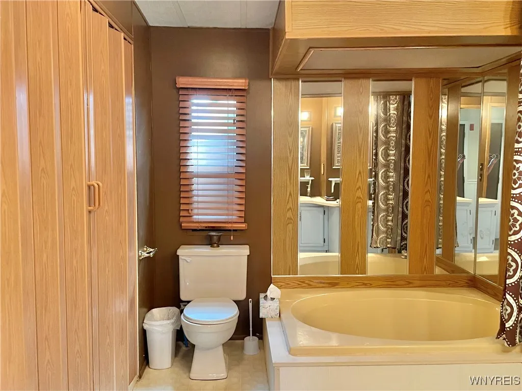 62 Marseille Avenue, West Seneca, New York 14224, West Seneca, New York 14224, 2 Bedrooms Bedrooms, 5 Rooms Rooms,1 BathroomBathrooms,Residential,For Sale,62 Marseille Avenue, West Seneca, New York 14224,B1620328
