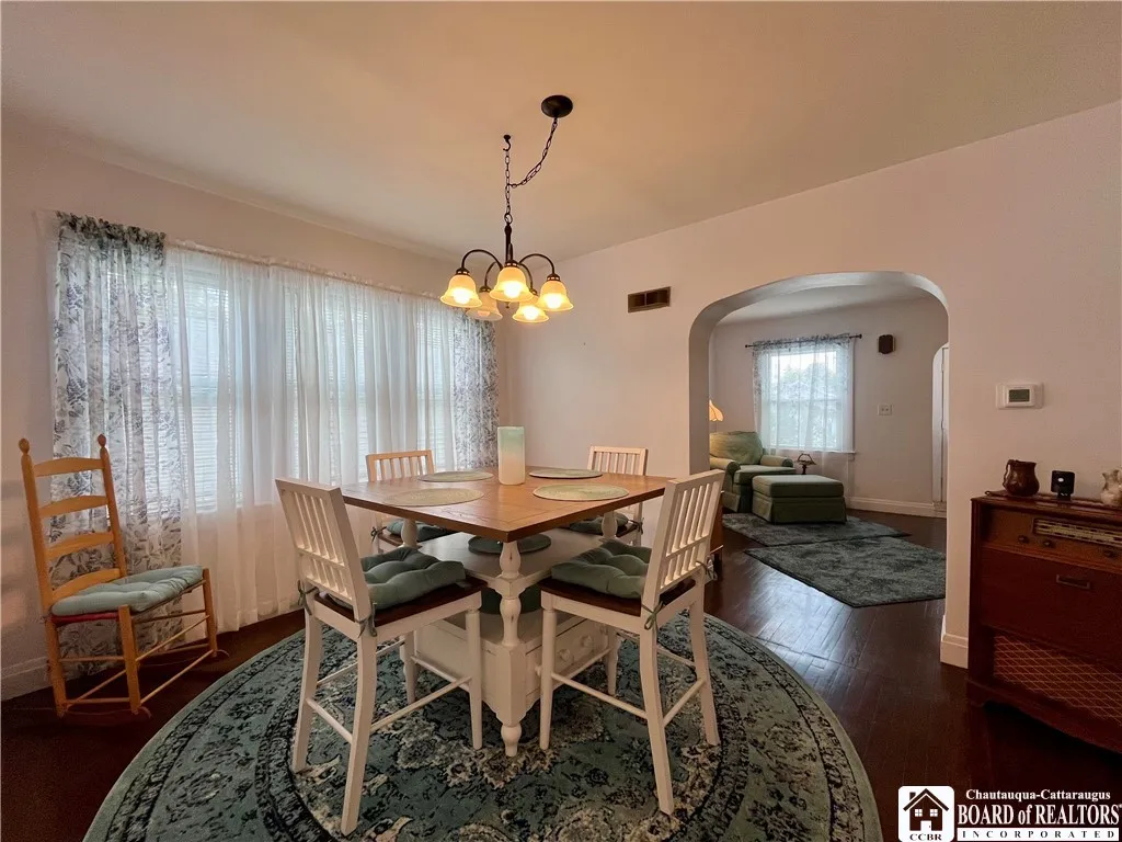 185 Colfax Street, Jamestown, New York 14701, Jamestown, New York 14701, 2 Bedrooms Bedrooms, 6 Rooms Rooms,1 BathroomBathrooms,Residential,For Sale,185 Colfax Street, Jamestown, New York 14701,R1622303