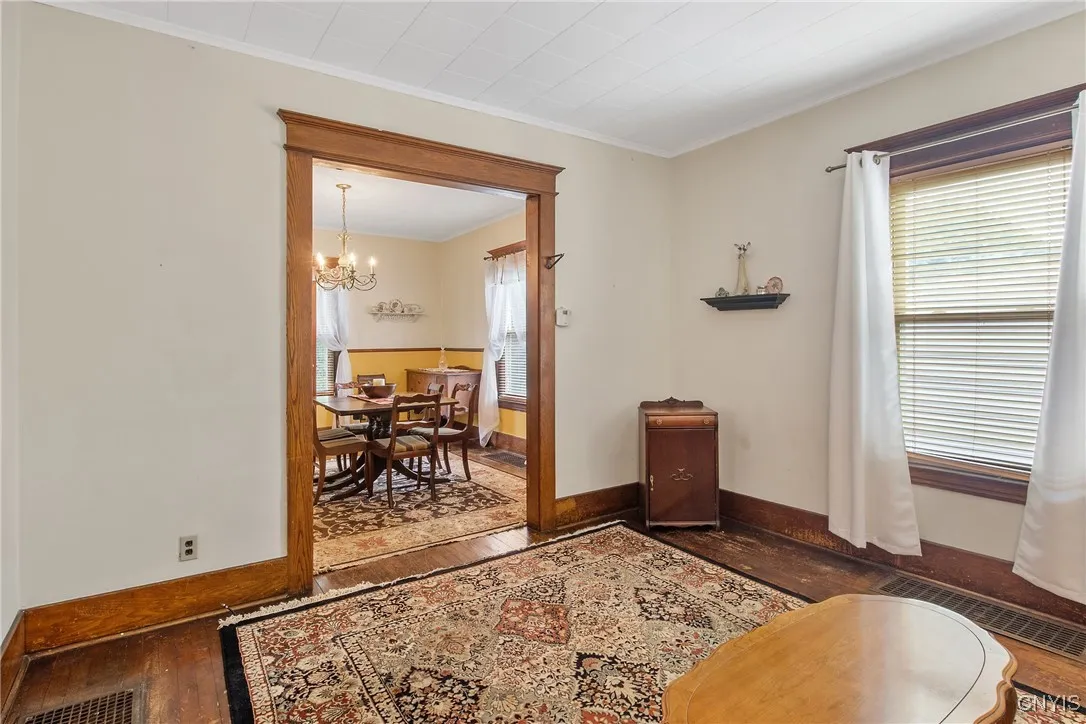 315 Boyden Street, Syracuse, New York 13203, Syracuse, New York 13203, 3 Bedrooms Bedrooms, 7 Rooms Rooms,1 BathroomBathrooms,Residential,For Sale,315 Boyden Street, Syracuse, New York 13203,S1621836