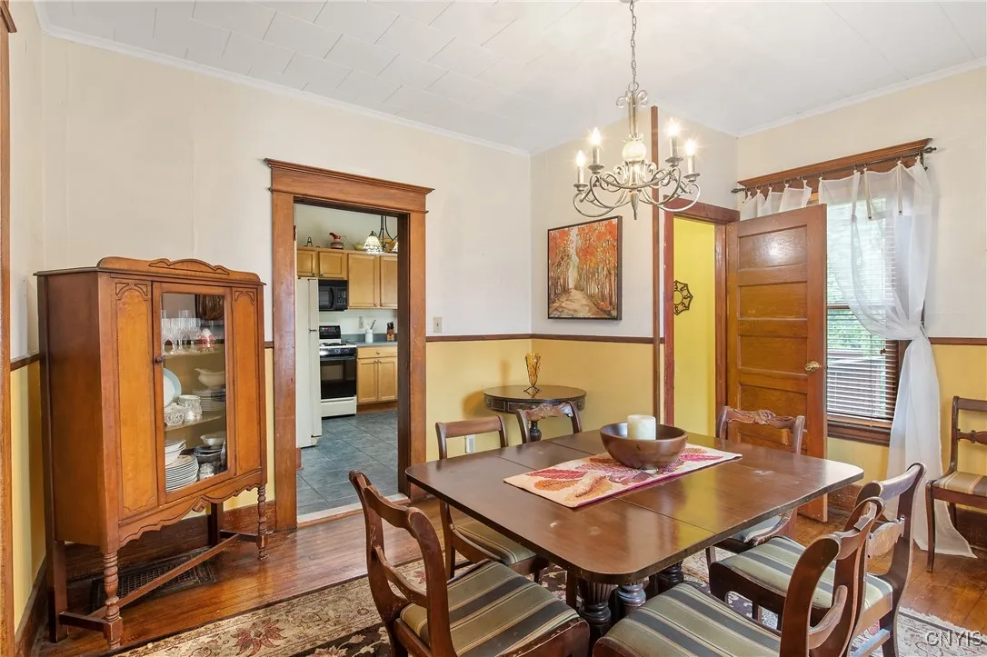 315 Boyden Street, Syracuse, New York 13203, Syracuse, New York 13203, 3 Bedrooms Bedrooms, 7 Rooms Rooms,1 BathroomBathrooms,Residential,For Sale,315 Boyden Street, Syracuse, New York 13203,S1621836