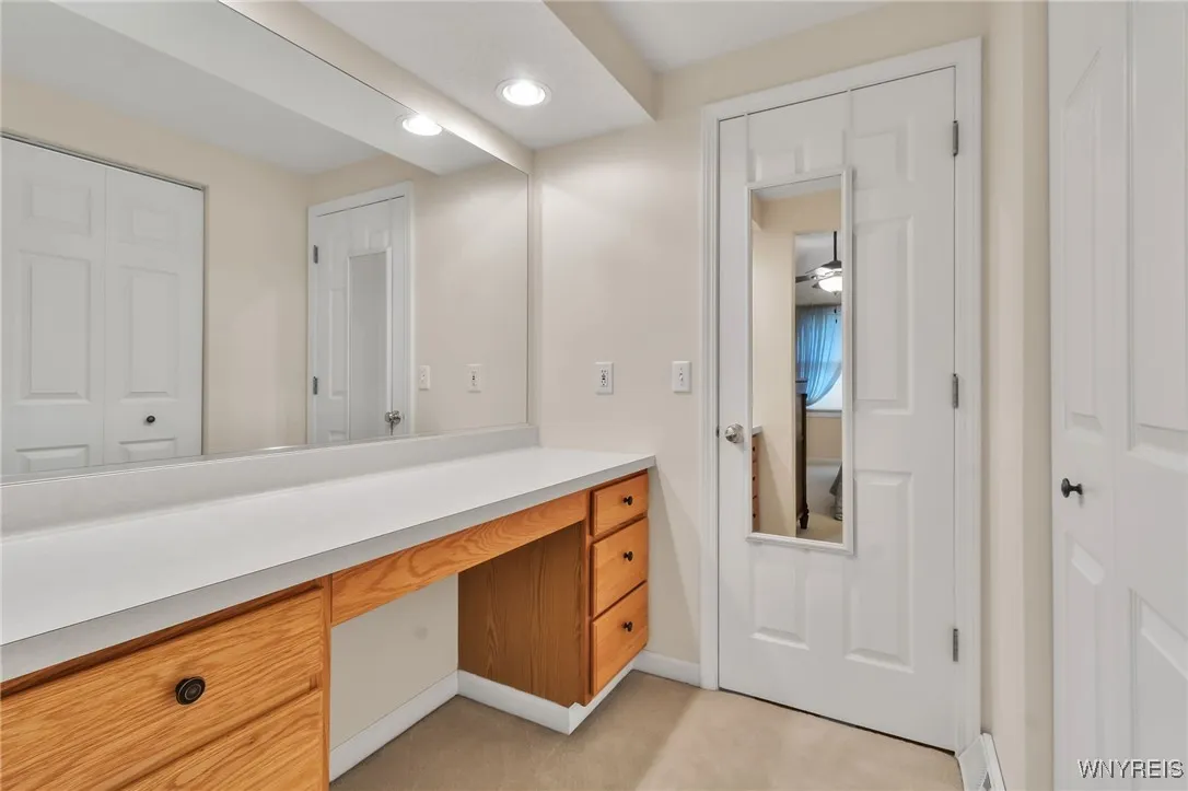 5468 Village Station Circle, Clarence, New York 14, Clarence, New York 14221, 2 Bedrooms Bedrooms, 6 Rooms Rooms,1 BathroomBathrooms,Residential,For Sale,5468 Village Station Circle, Clarence, New York 14,B1622305