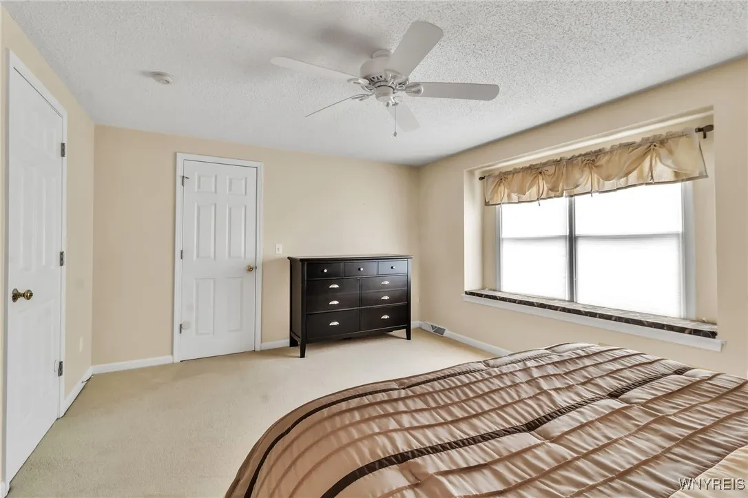 5468 Village Station Circle, Clarence, New York 14, Clarence, New York 14221, 2 Bedrooms Bedrooms, 6 Rooms Rooms,1 BathroomBathrooms,Residential,For Sale,5468 Village Station Circle, Clarence, New York 14,B1622305